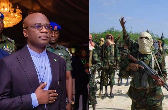 arinzecajet001's tweet photo. Terrorists Kill Four Policemen, Seven Others in Benue as Governor Alia, Security Agencies Fail to Stop Attackers From Entering State https://t.co/x2vltYVpGx