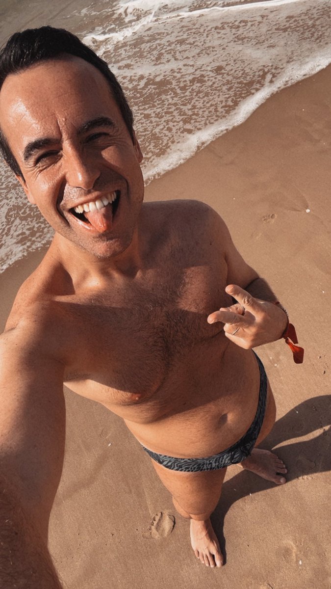 RobertoSCaudet's tweet photo. Pa’ qué mentir…. Sigo en verano ☀️🙈 https://t.co/EBpZa0a672