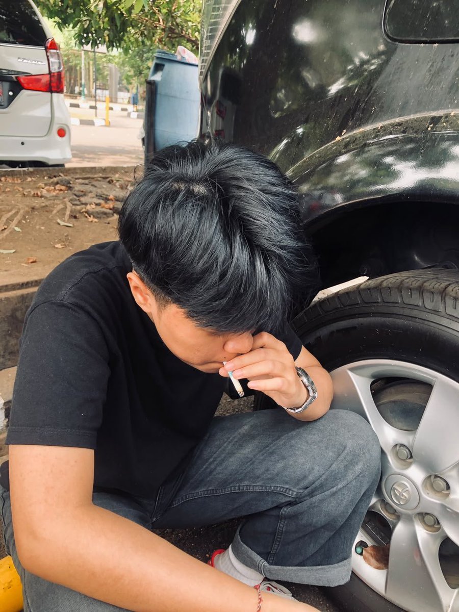 4Lkateri's tweet photo. siapa yang setuju bandung lagi dingin dinginnya https://t.co/XFNR69bQTH