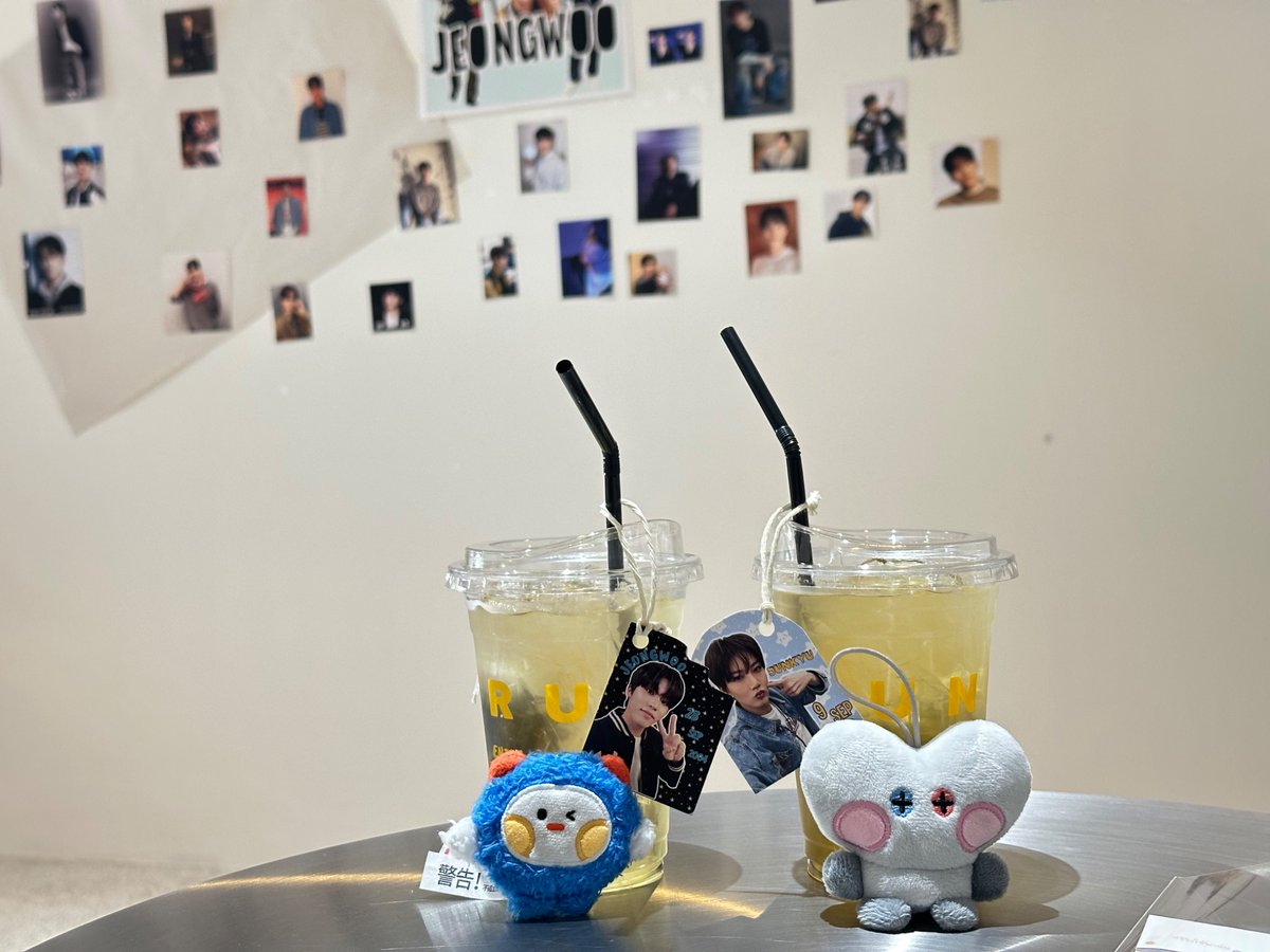 chutkg_ljr2's tweet photo. 🎂🐺🐨✨#ourlightofshiningstar_Junkyu
(ขอบคุณ giveaway น่ารักๆนะครับ)
#รีวิวให้พานัน https://t.co/0xeZp37IWd