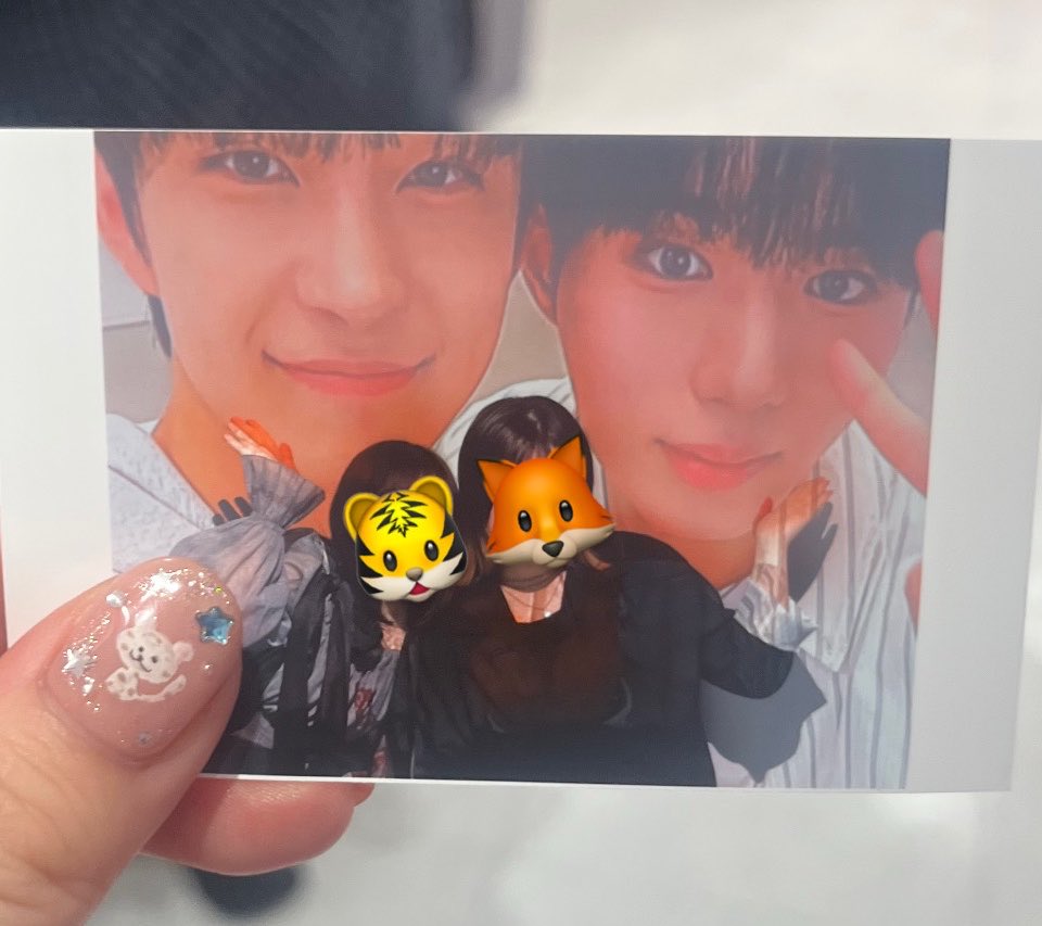 Fueonwoo's tweet photo. てつ誕生日おめでとう㊗️🪐⭐️
3月に初めましてしてからはや半年、
もはやエリ活(エリ活❓)以外で会うことの方が多いですね^^❗️
いい1年になりますように🙌
いつもありがとう( ᴖ ̫ᴖ ) https://t.co/KfLh7Srjq8