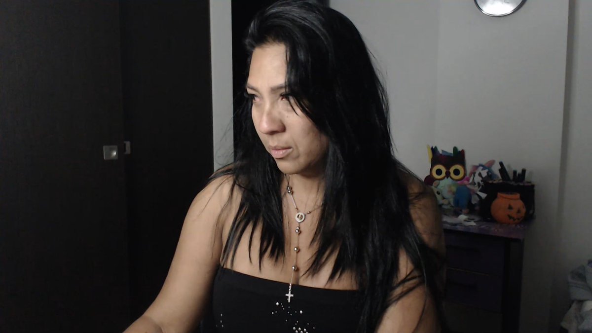 GABYBLUE15's tweet photo. I'm online @MyFreeCams! #onmfc https://t.co/Q63dq3pEVt 💚
#Convesaciones #excitantes #perrito #doggystyle #domi #vestido #ébano #eróticos #ojos #frente a #faketits #pies #femdom #fetichismo #findom https://t.co/8v5NHPziYF