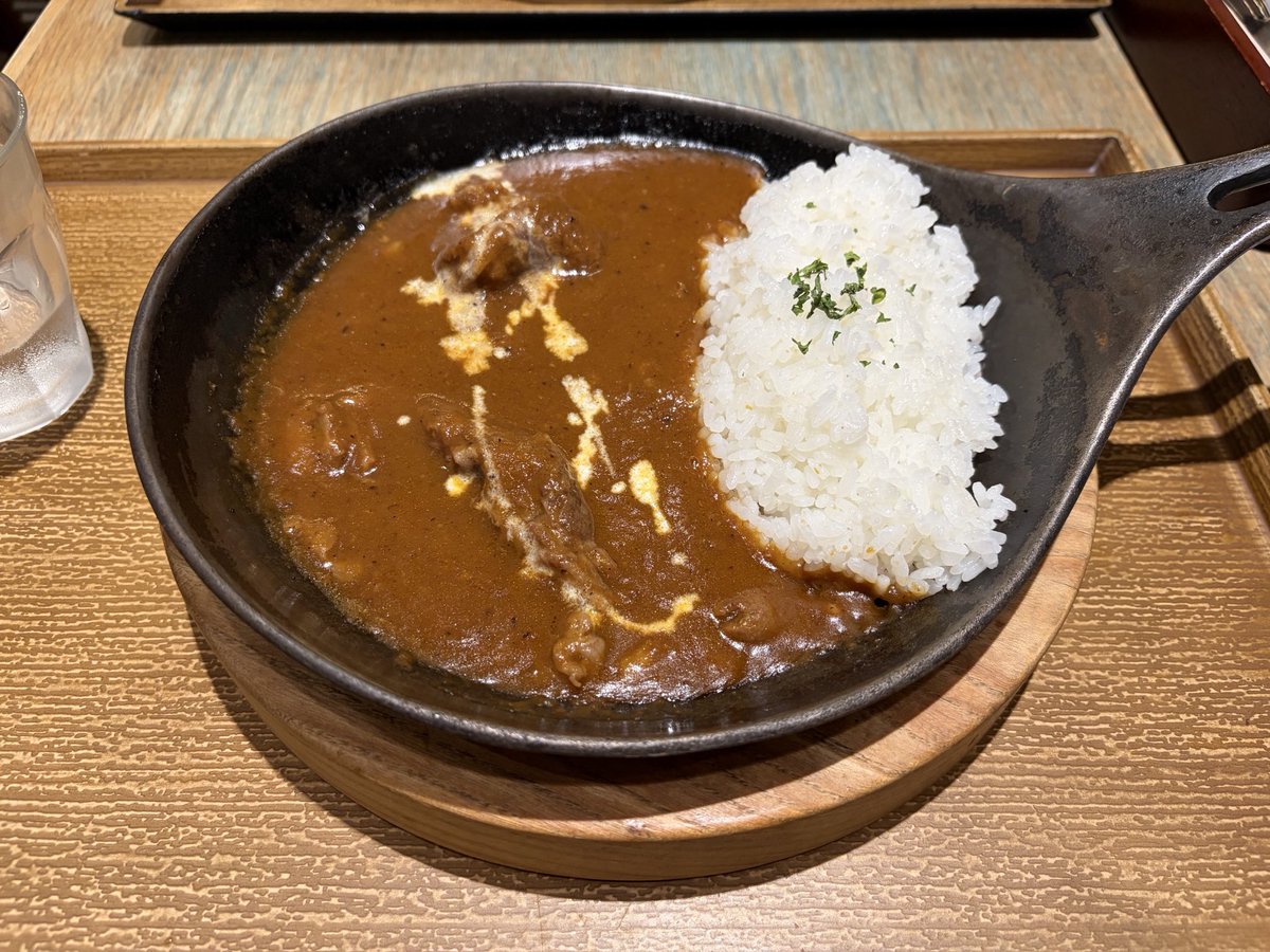 ruu_vnvn's tweet photo. 夕飯！
ビーフシチューです😋 https://t.co/vPGOISarNT