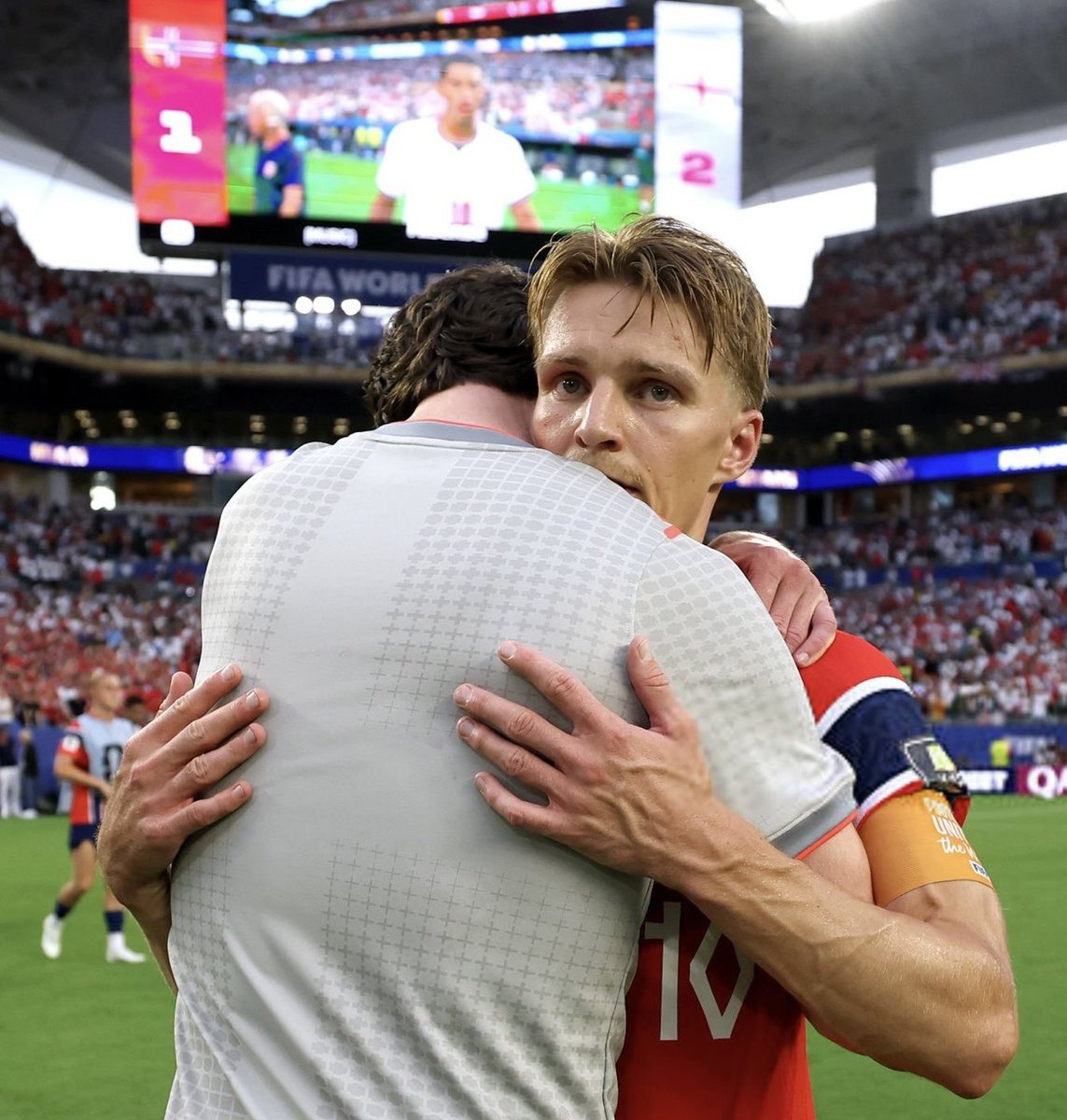 umalontrabi's tweet photo. World Cup ended but I'm still here #Oderice https://t.co/agZVUpT0Kp