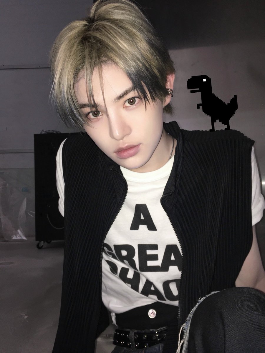 exuiwc's tweet photo. 260912 킥플립 인스타 #민제

🦖🦕🐾 https://t.co/hYnbozssFt