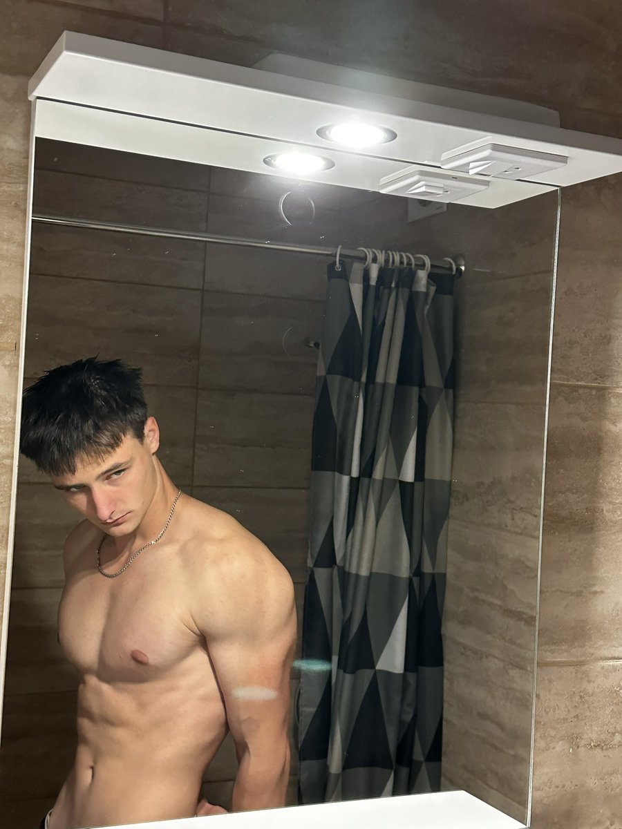 Sakrll's tweet photo. https://t.co/cd7vFEG5Rk🤤🔞 https://t.co/K1nbRJTwlb