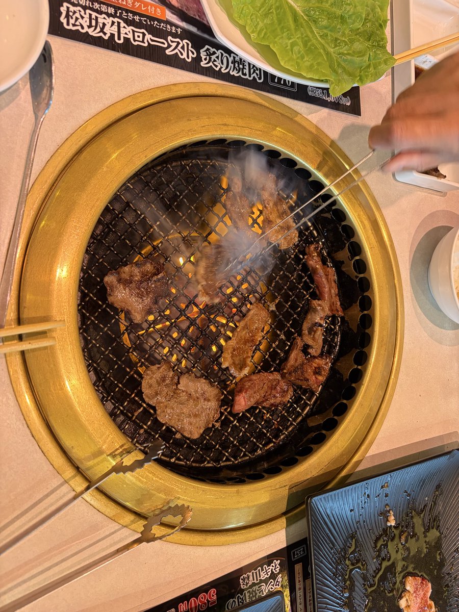 Marimo830's tweet photo. 1日遅れの毎年恒例、誕生日焼肉ジュージューに連れてって貰った😋♪ https://t.co/ByiLOuuyMW