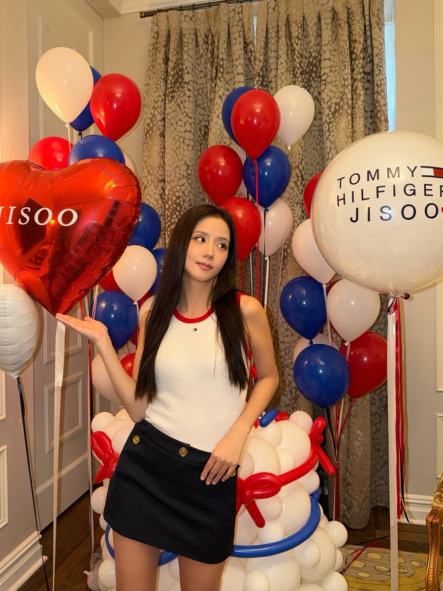 NEWSJISOO's tweet photo. #JISOO instagram update. https://t.co/nuJzU5Rvmc