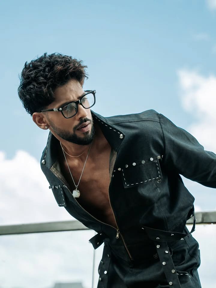 buffssyy's tweet photo. The hottest gang leader❤️‍🔥💅

#BaseerAli #BaseerSquad #TeamBaseer https://t.co/K2nnPgjdbi
