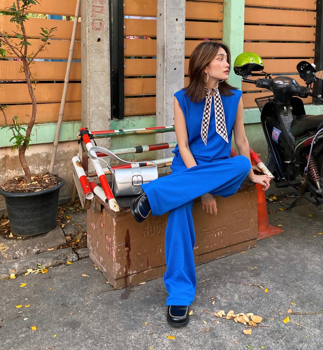 Ramonvilla10's tweet photo. Hello, lovely soul 💫 Always keep in mind that the world is a better place with you in it—go shine today! 🌟
vjOcQ https://t.co/XZ1AdQisiP