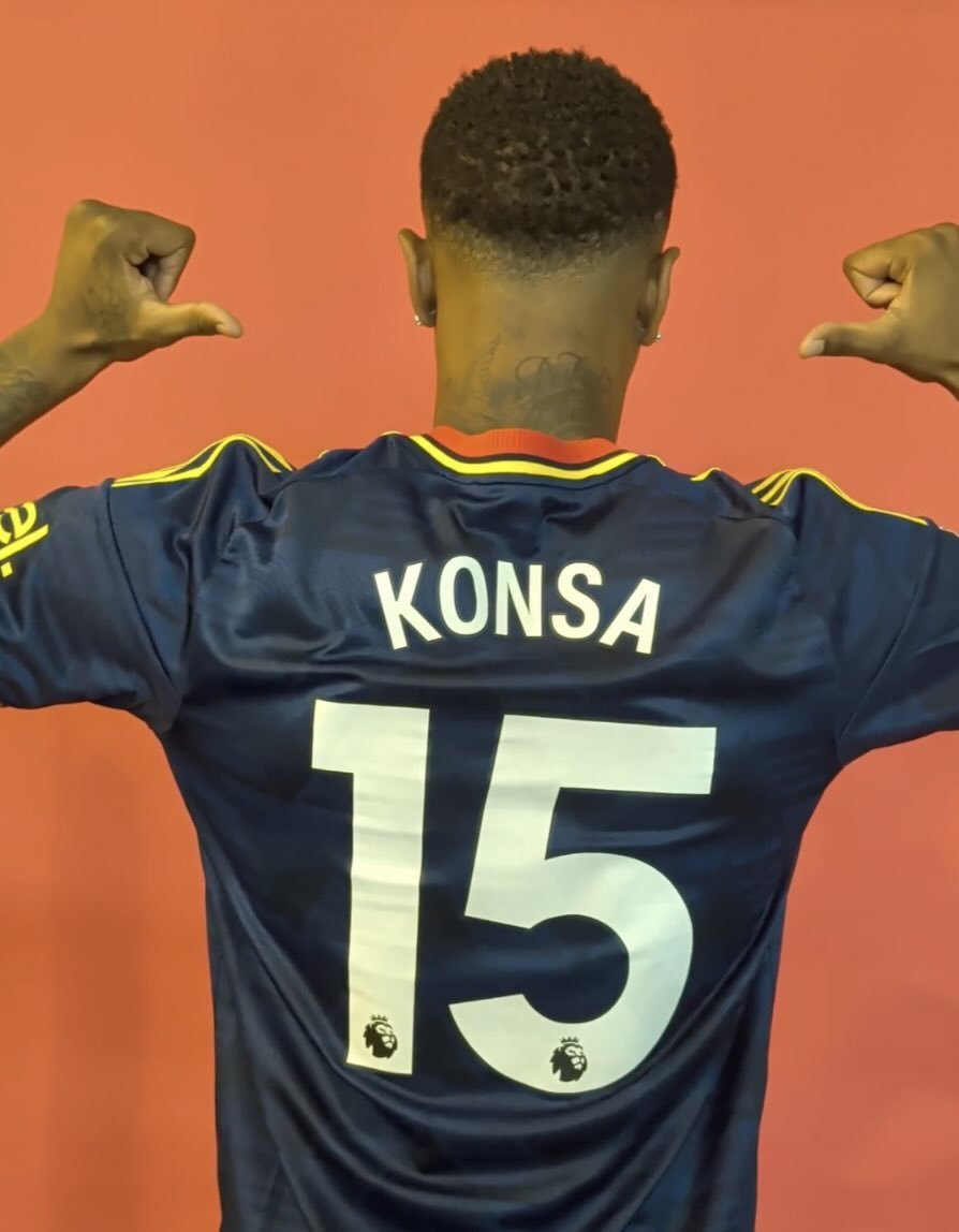 UPYOURARSENAL04's tweet photo. Arsenal signed Gyokeres and he took the number 14, we won our 14th Title

Ezri Konsa just signed and took the Number 15, God has a plan🤲 https://t.co/6rj5aRIewa