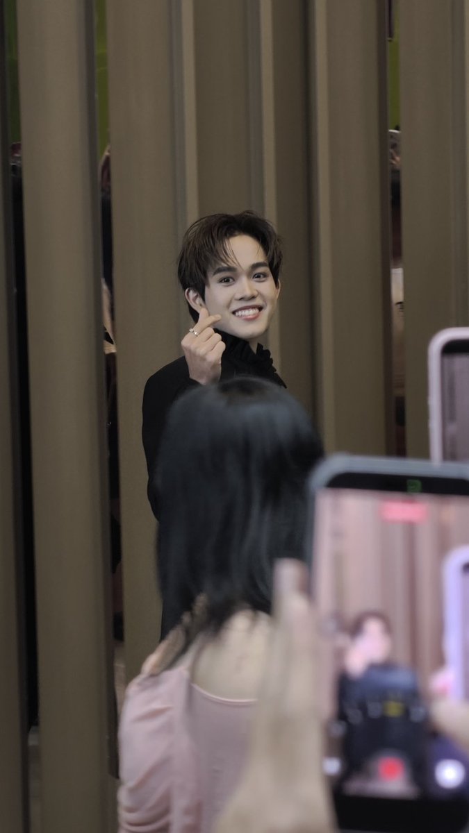 pmmeansme's tweet photo. โอ้มายก้อดดดดด หล่อมากครับลูก

THI-O THE RUNWAY DEBUT
#MintAwards2026xTHIO 

#MintAwards2026
#THIOTHAMM #THIO #ไทโอ #NexT1DE_THIO #NexT1DE https://t.co/ITvE7WDy0b