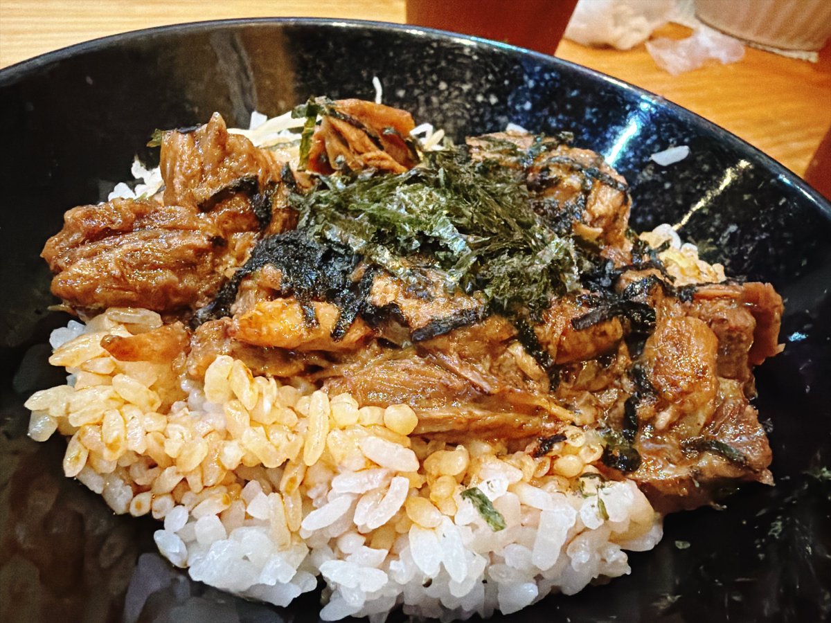 dorodoronosoup's tweet photo. 創作と丼セット〜

しっかりコッテリしてた！ https://t.co/CHi3WzMV9x