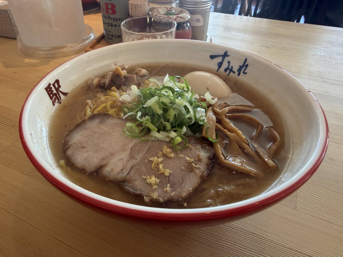 TimTamOnline's tweet photo. 札幌のすみれ本店で食べて、ドライブがてら日本一の直線道路に行ってきた！ https://t.co/hI9YujgQRN