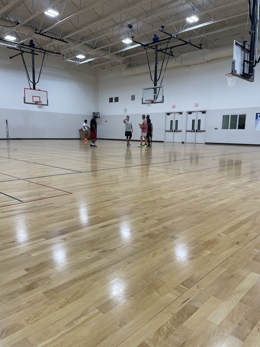 TheB24Liberator's tweet photo. Gametime!! https://t.co/2icr1KdLs9