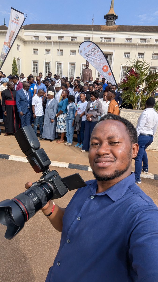 teemorethy's tweet photo. 𝗧𝗵𝗲 @ASOU_Official 𝘀𝘂𝗿𝗴𝗶𝗰𝗮𝗹 𝗰𝗮𝗺𝗽 𝗶𝘀 𝗳𝗶𝗻𝗮𝗹𝗹𝘆 𝗵𝗲𝗿𝗲.
📷the flag-off.

I am going to be behind the scenes

Content loading...
#ASOUSurgicalCamp2026 #ASOUAnnualSurgicalCamp2026 #BugandaSubRegion #SurgicalExcellence #MOHatWork #Support #SurgeryForAll https://t.co/rArlcpUvtx