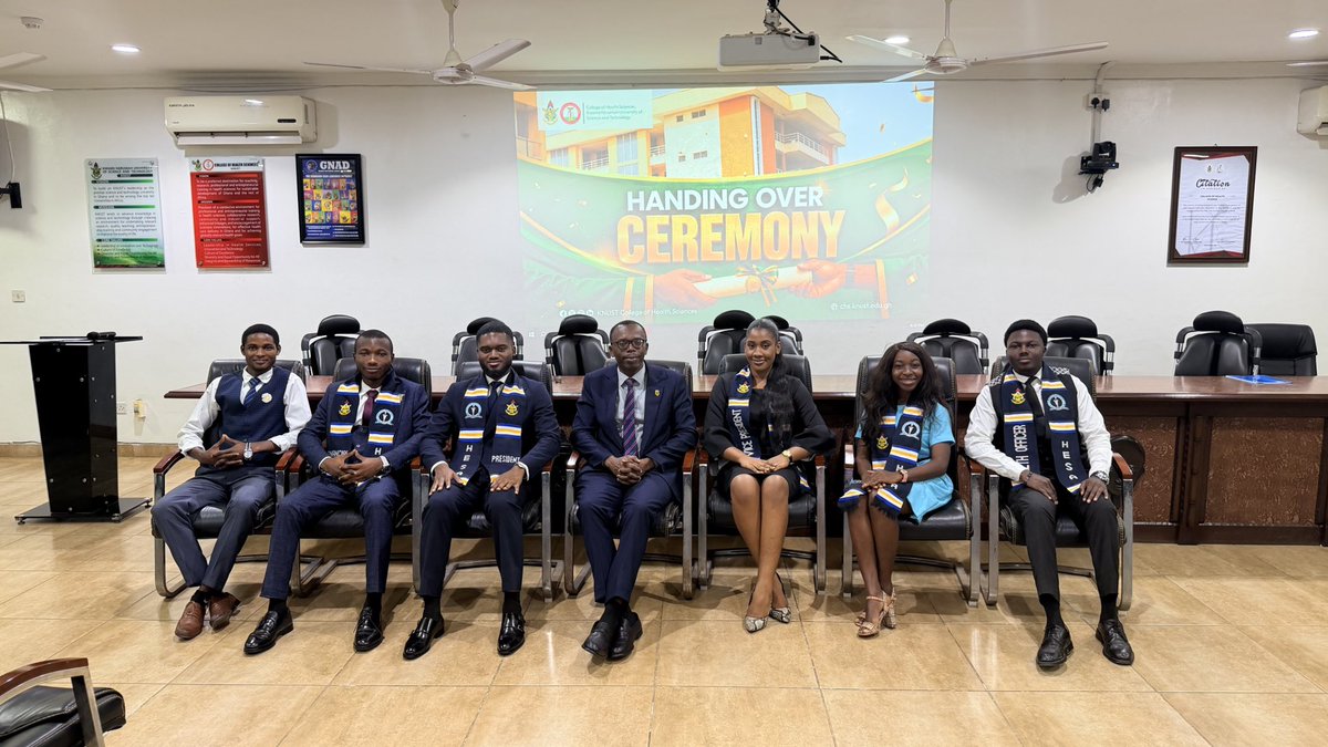 CliffordAmoah_'s tweet photo. 9.09.26

In His perfect timing, I was sworn in as President of @hesaknust 

I accept this mandate with humility, integrity, unity, and an unwavering commitment to serve the students of HESA.

This is a call to service, responsible leadership, and productive transformation 🔵⚪️. https://t.co/0TgnTekaEy
