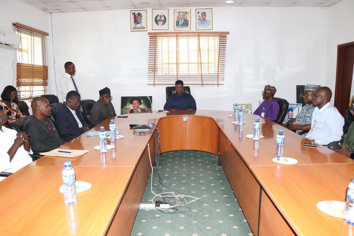 nvrivom's tweet photo. FECOLART PAYS CONGRATULATORY VISIT TO NVRIs EXECUTIVE DIRECTOR/CHIEF EXECUTIVE OFFICER

The Provost of the Federal College of Land Resources Technology (FECOLART), Kuru, Dr. Ademola Moshood Raji, paid a congratulatory visit to the Executive Director/Chief Executive Officer of the https://t.co/IS4De8AxAy
