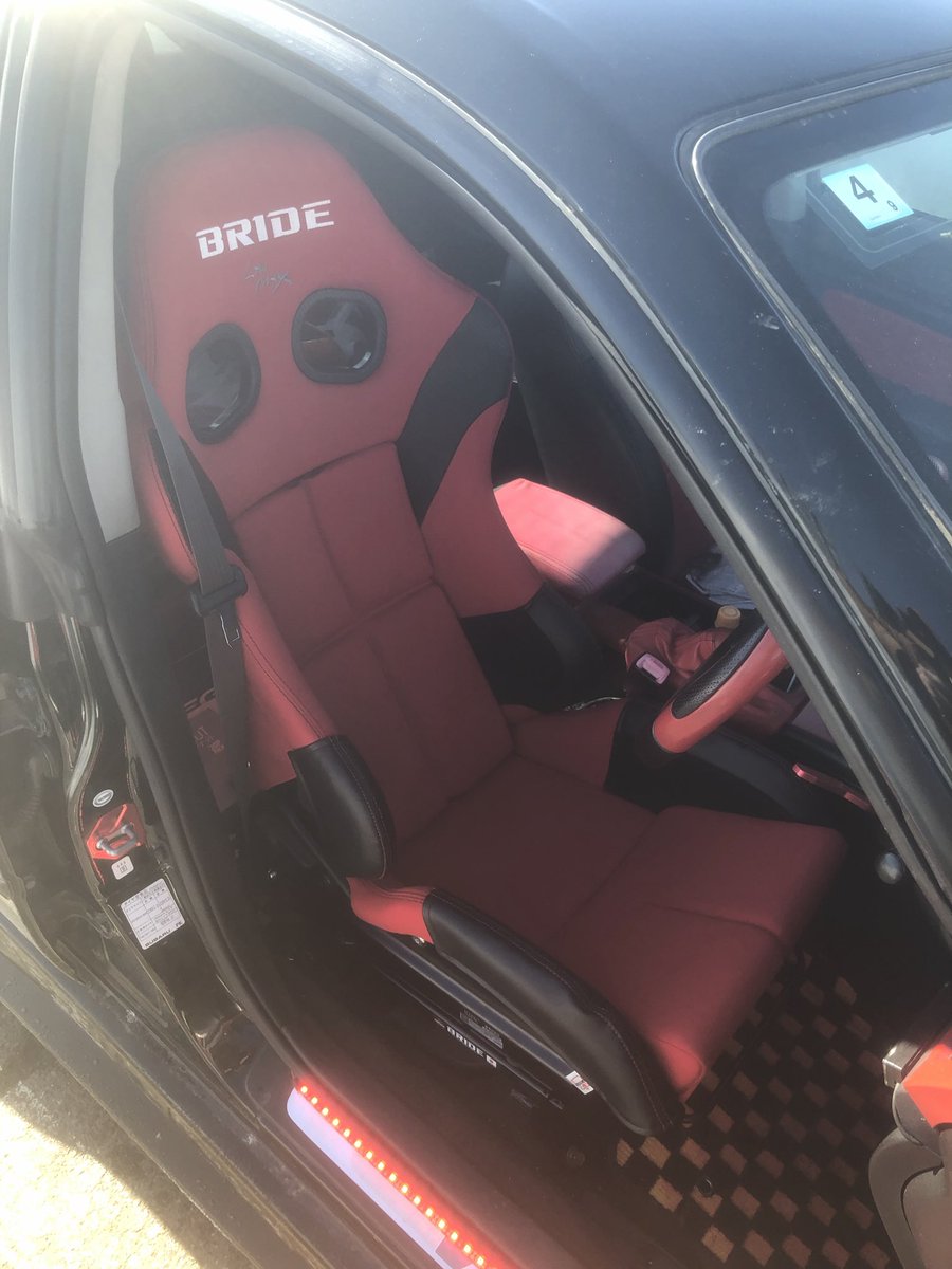 legacykado's tweet photo. 今年セミバケ(BRIDE STRADIA Ⅲ)を買ったんだが、思った以上に長距離乗っても疲れづらくてビックリ😅
ただ、それだけにリクライニングする事が無いのでフルバケでも良かったなと最近思う💦
10万は違うからな😱

@BRIDE_JAPAN #STRADIA #セミバケ #bl5 #legacyb4 #subaru https://t.co/Cwn3csD5KA