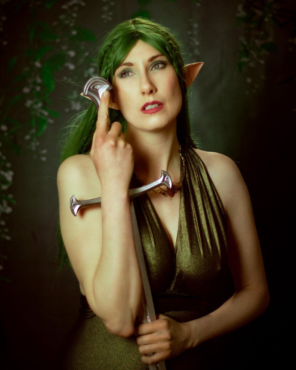 wanderleiafern2's tweet photo. The battle was over, but the brave elf felt uneasy. They had won, yet she sensed it wasn’t truly over. https://t.co/qE4POgWEIp