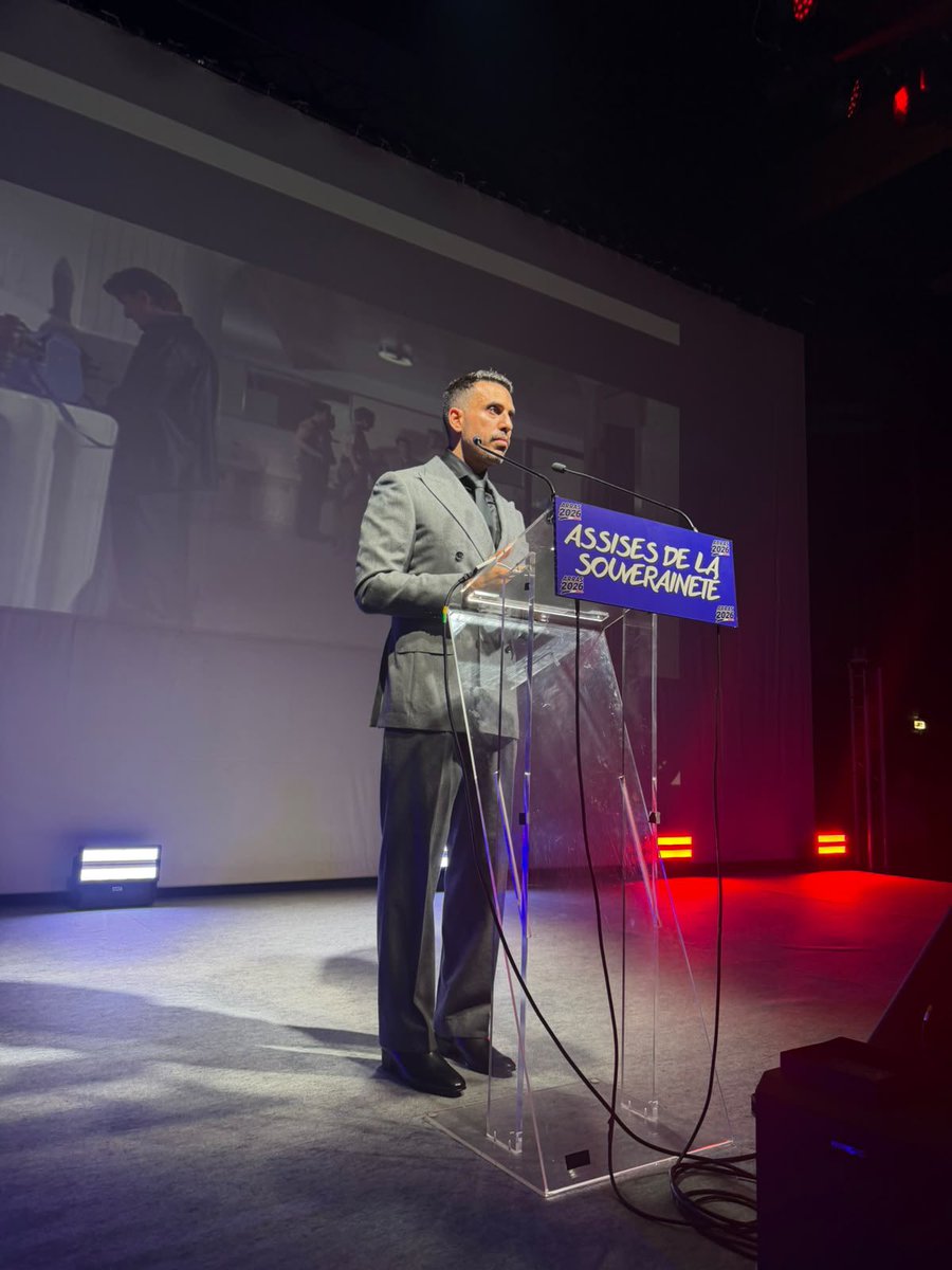 f_philippot's tweet photo. Les Assises continuent avec succès et ferveur !
Ravi d’y accueillir @dupontaignan @idrissaberkane

Très belle table ronde « Santé : remettre l’humain au centre » avec @myriampalomba @DavidGuyon3 @SabatierJeanMa1 @Marc_Doyer https://t.co/ojFlIgqsZE