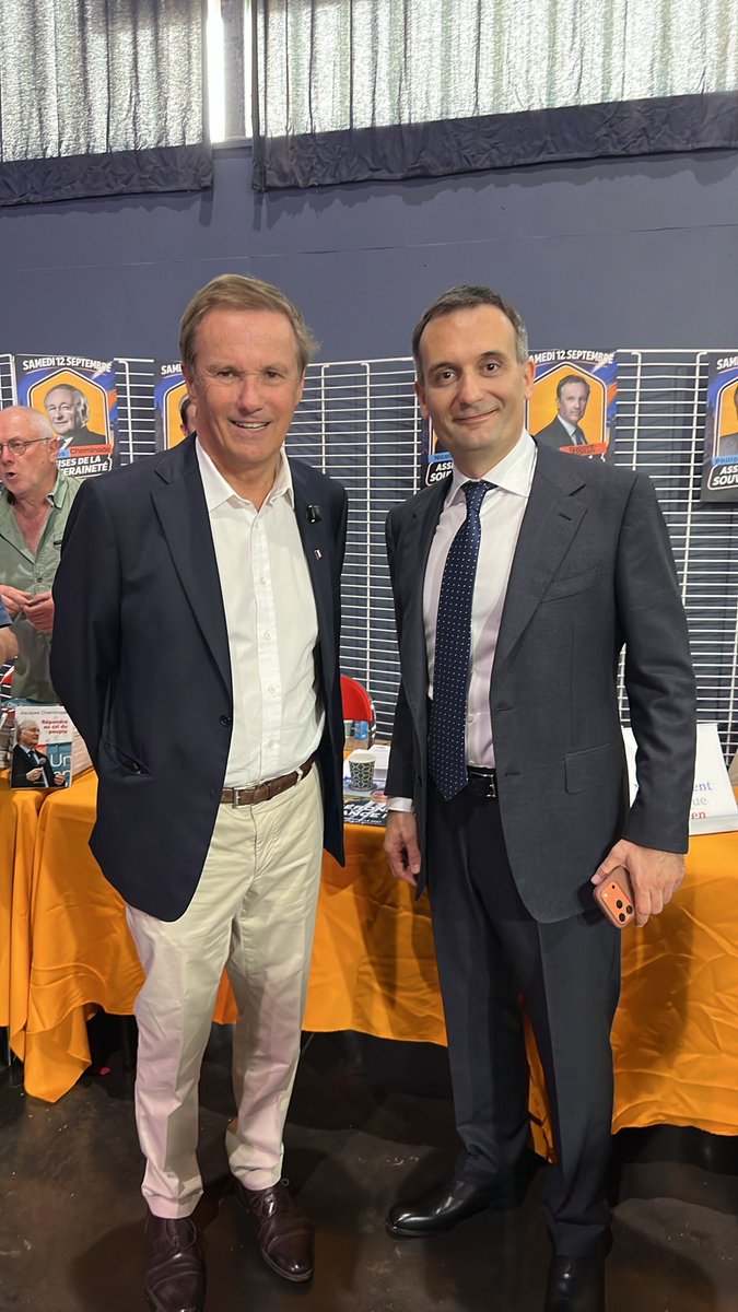 f_philippot's tweet photo. Les Assises continuent avec succès et ferveur !
Ravi d’y accueillir @dupontaignan @idrissaberkane

Très belle table ronde « Santé : remettre l’humain au centre » avec @myriampalomba @DavidGuyon3 @SabatierJeanMa1 @Marc_Doyer https://t.co/ojFlIgqsZE