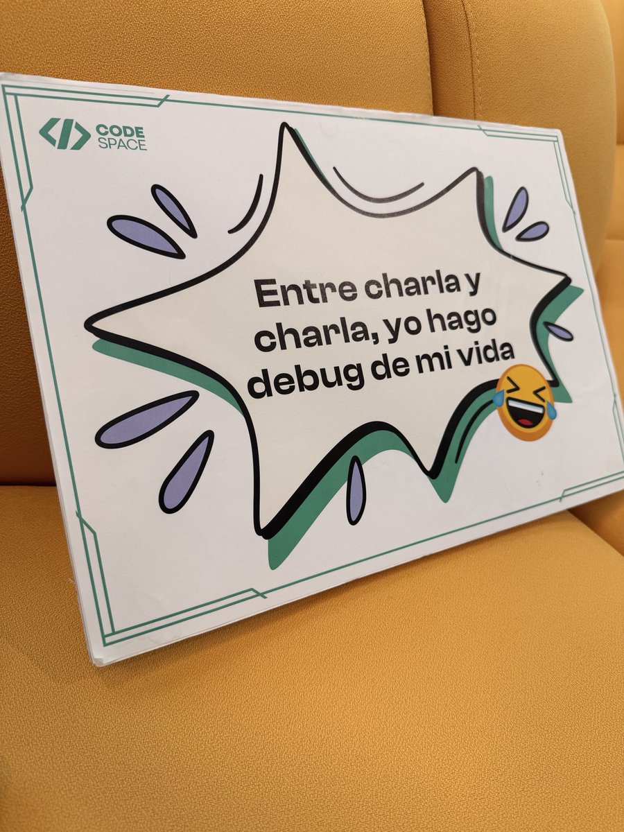 carlosazaustre's tweet photo. Factos en CodeFest 😂 https://t.co/RxvjxhB8DV