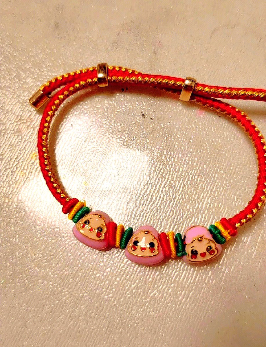 JettaLobstein's tweet photo. Te encanta el craft Hoy te enseo a hacer pulseras de hilo fáciles con nudos básicos  Materiales que tienes en casa, resultado genial para regalar o llevar. #ManualidadesFaciles #CraftEnCasa， https://t.co/KKqasLzW9o