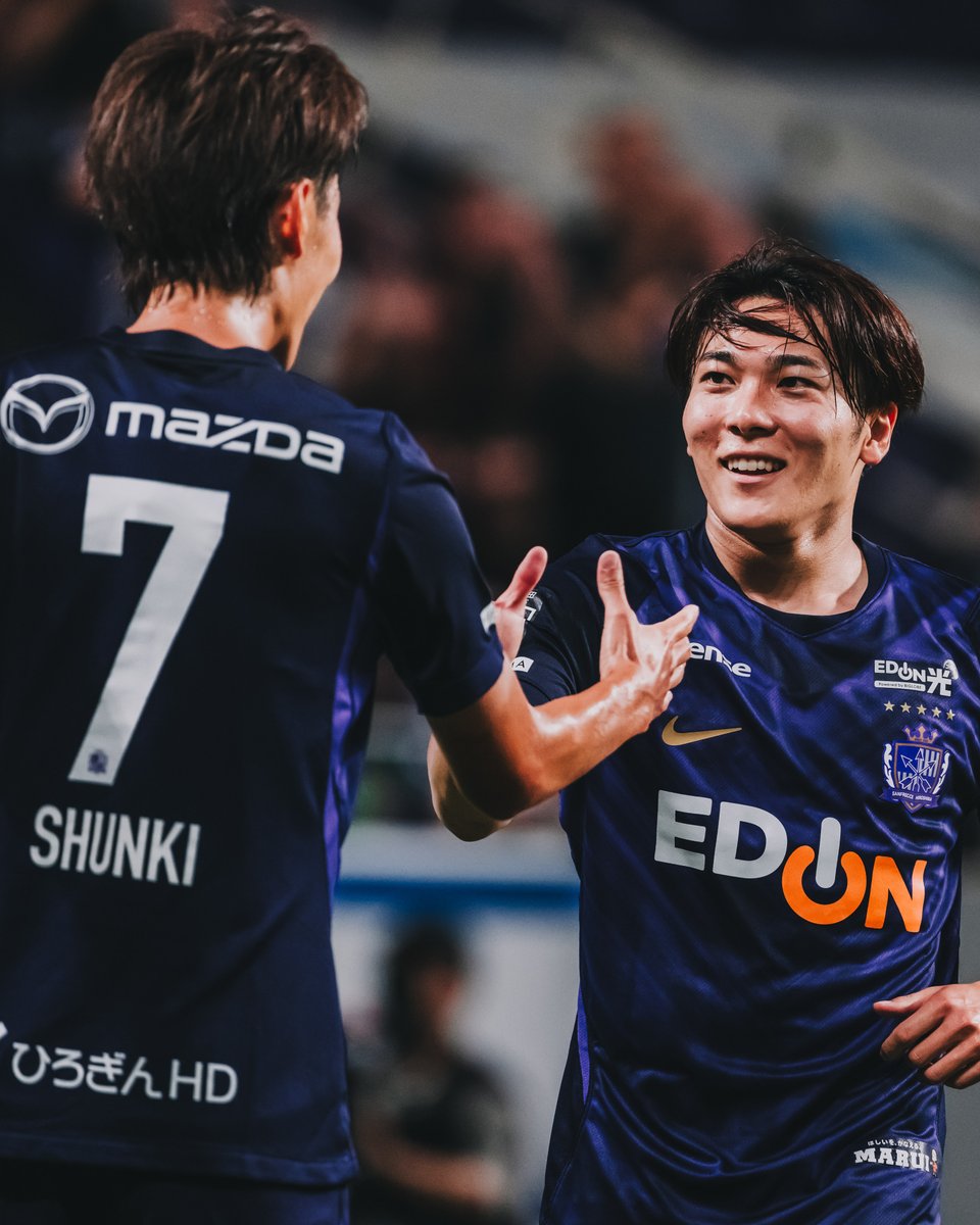 sanfrecce_SFC's tweet photo. 待望の瞬間🏹💜
東俊希のクロスに合わせたのは鮎川峻!!!
見事な追加点が決まる🔥

#鮎川峻 
#sanfrecce #ONEVIOLET #Jリーグ https://t.co/kT25M4bW50
