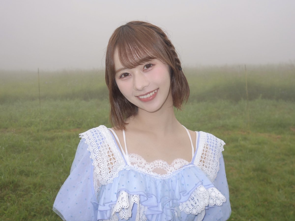 hinatazaka46's tweet photo. 【ブログ更新☀️ 石塚瑶季】 いつかは人生の地図になる https://t.co/SK5nSivjIX #日向坂46 #石塚瑶季 https://t.co/JmrKdaE6cC