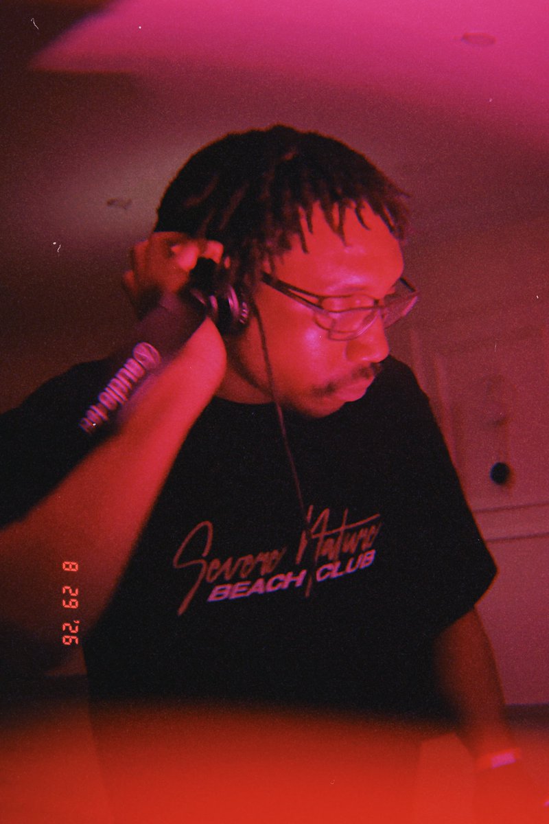 MOV3ENETWORK's tweet photo. Still reliving that night 🥹🥹 https://t.co/1M2ApYr4VL