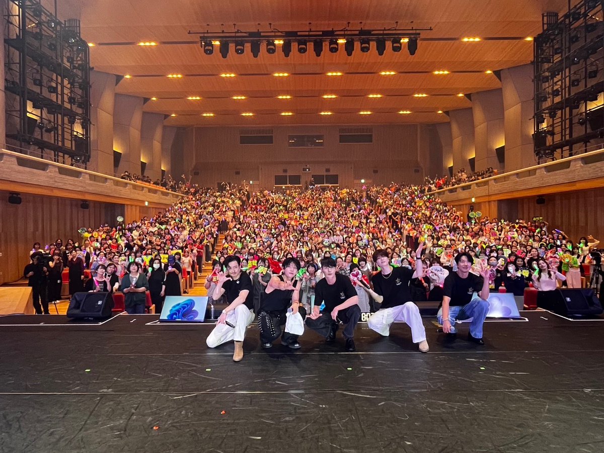 anankwangdayo's tweet photo. #超新星 今年Last Live! 沢山、来て両方Sold OUTにしてくれてありがとう。配信のミルキー！そして来れなかった #Milky 最高の1日を #39 ラストは寂しいけど。。#CHOSHINSEI #ToBeContinued #感謝 #感謝 #感謝 We Will Be Back! https://t.co/dGDn4FxS2s
