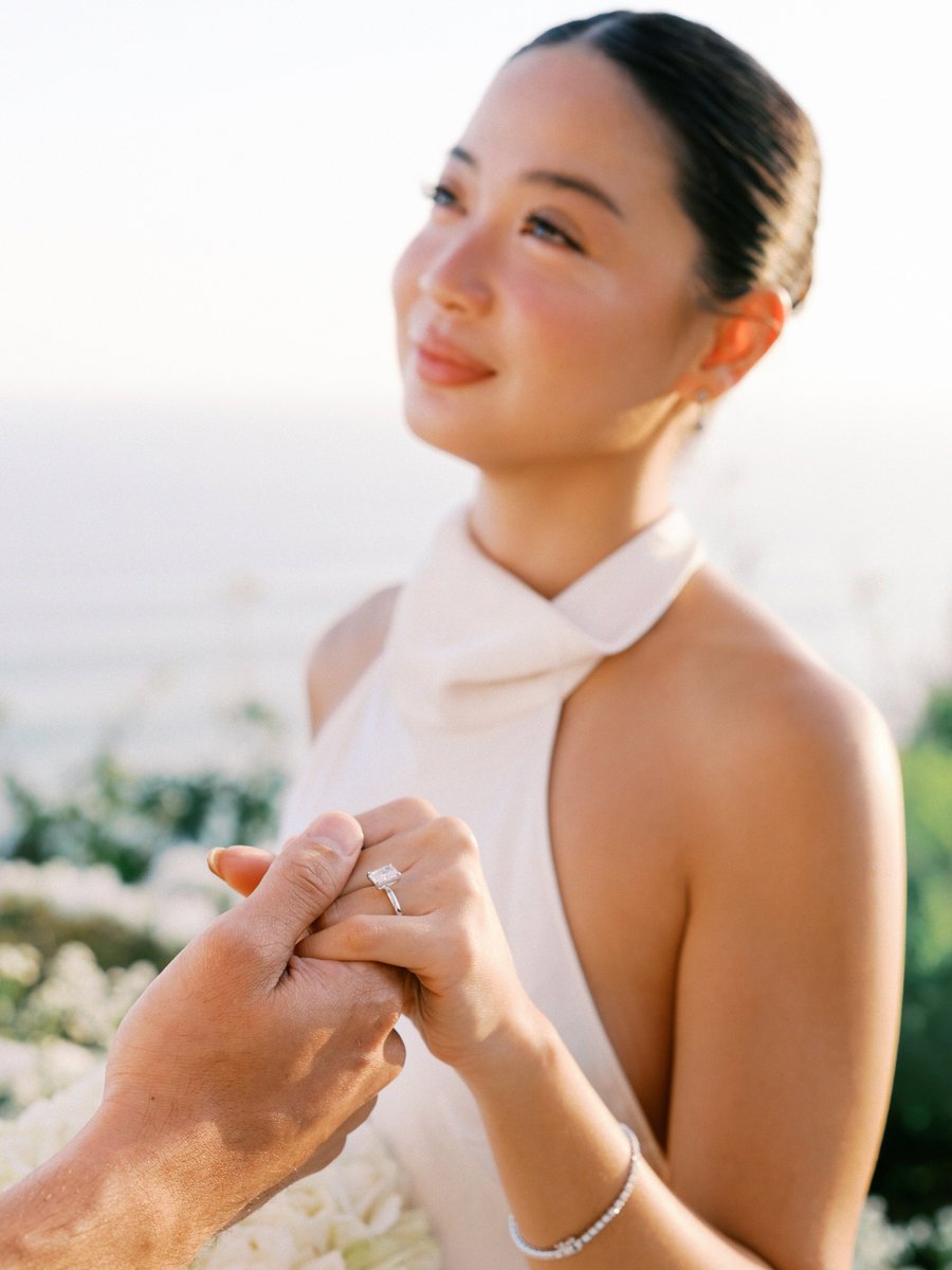 _luvashdres's tweet photo. CJ: kunyari, anong edad mo gusto mag pakasal

A: siguro mga 26 or 27 ganun 

CJ: ako hindi mo ako tatanungin?

A: ikaw ba?

CJ: pag 26 or 27 ka na

and now that she's 27🥹

MAN OF HIS WORD, INDEED!! CONGRATULATIONS PARENTS. https://t.co/OhOYjlKscO