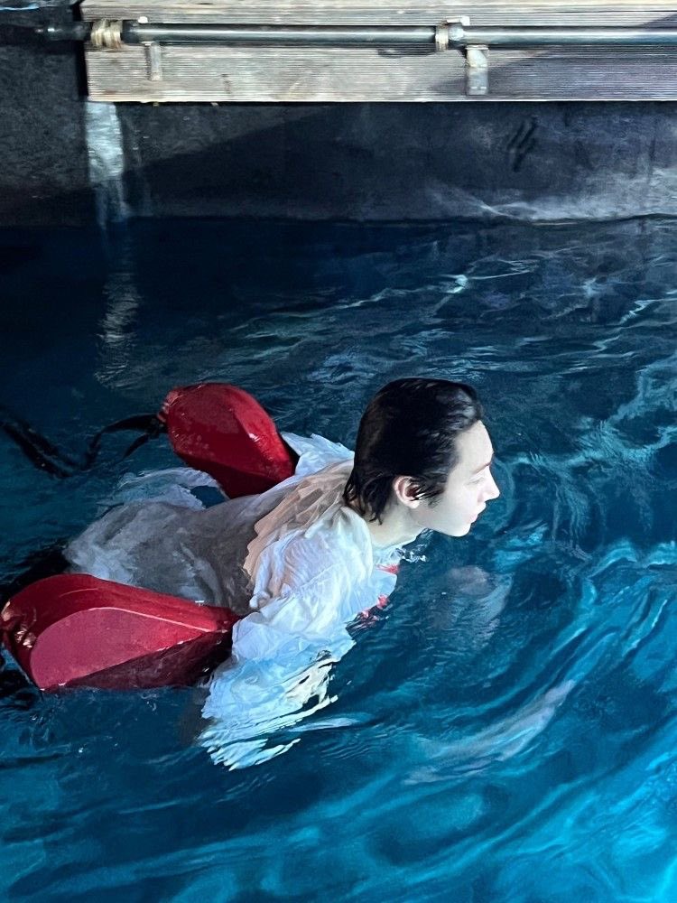 hoonhyn's tweet photo. swin? https://t.co/RcRNrx99xy
