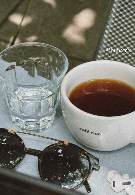 thruhellwithme's tweet photo. good morning from me and my coffee. https://t.co/Oy9t7MCd5t