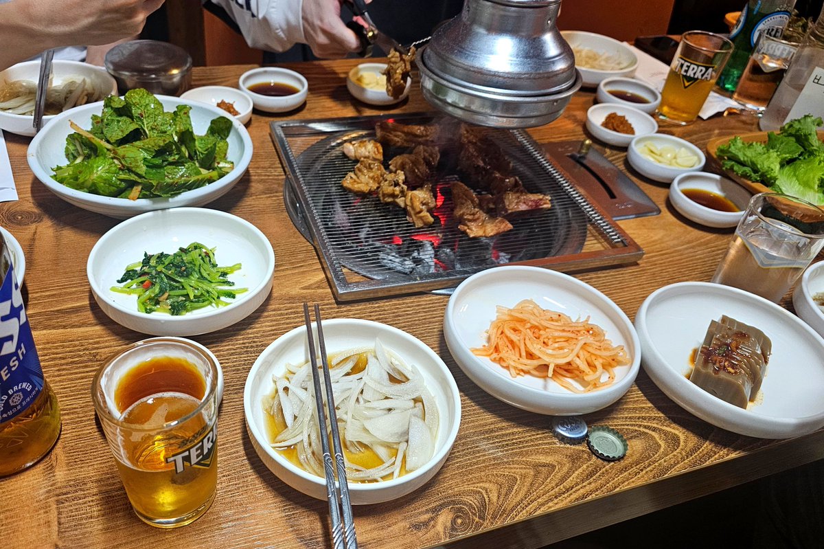 Kozaikuman5319's tweet photo. 韓国焼肉！
うめぇぞ！ https://t.co/Xy8TWOEdxO