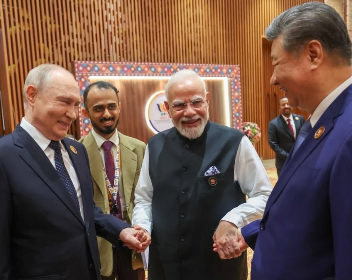 sidhant's tweet photo. Russia, India, China leaders at Delhi BRICS summit https://t.co/QPw3D4qnqG