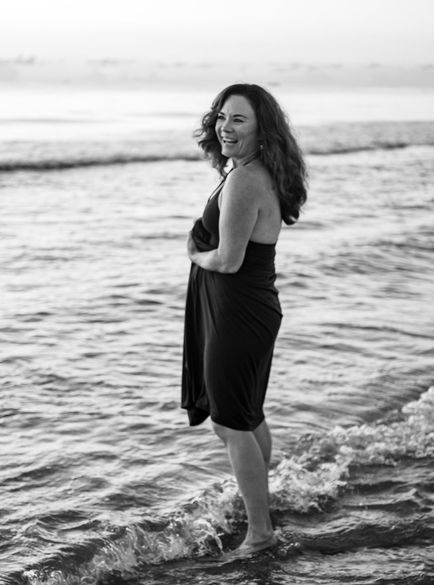 halisson21's tweet photo. Sunrise, salt air, and a little goddess energy. Erin stepped outside her comfort zone, embraced a Goddess Photoshoot, and truly shined. We laughed, played, and created something special. Thank you for your trust and authenticity. https://t.co/ErGocfOhD0