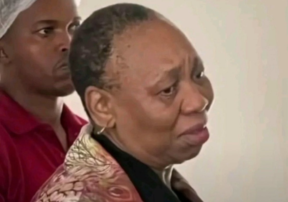 mzee_ki's tweet photo. Kamau has told Hadasa that she should have a good heart to compensate her looks. Kwani anafanana aje jameni! https://t.co/Kf8r2cyrrE
