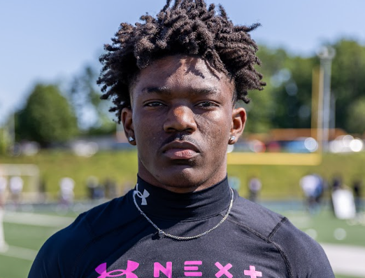 sixstarfootball's tweet photo. Georgia’s Defensive Difference-Makers to Watch who reak havoc

📈Size, speed, physicality and production highlight this group in GA🔥

STORY➡️https://t.co/Vbi71yjGmk

@31x_kam @Toryclark52 @thackerdudley  @isaac_kl11
@KareemPalmer0 @Tylerpressnall @jabiossmith @GTuggle12 @dylanturman_