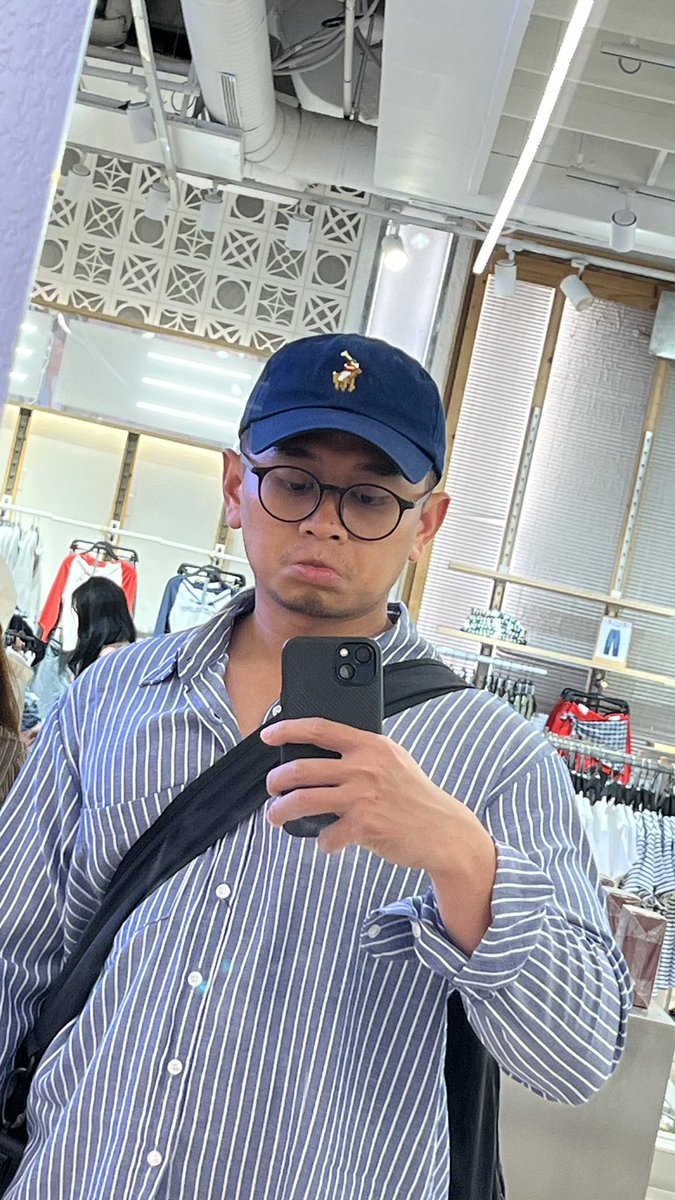 damiungggrrr's tweet photo. Nemenin anak orang https://t.co/mfN8hu66mZ
