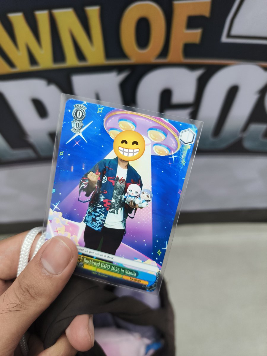 Izananagi's tweet photo. peak free event 
Hinapiyo very cute in person 
got lots of good stuff https://t.co/wlh4eCIZUJ