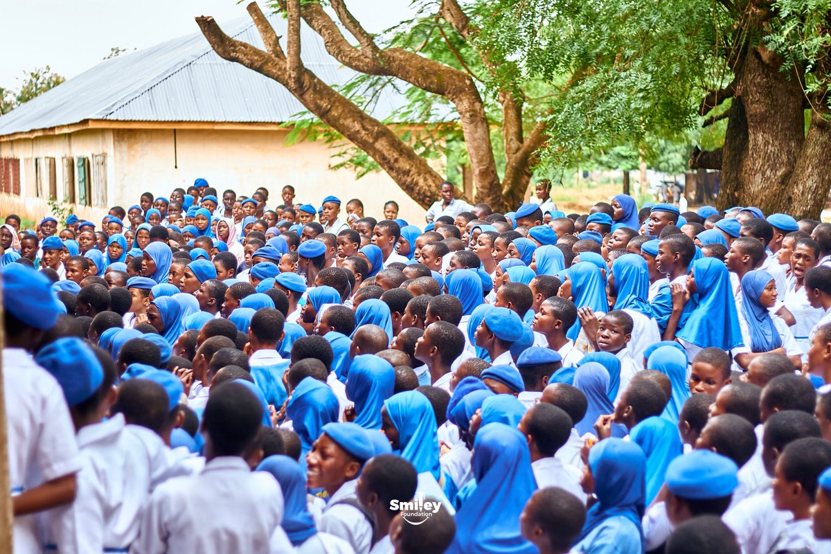 Sfoundation_ng's tweet photo. The break was sweet! The comeback will be greater!✨
 Few hours to resumption. Are you excited as we are?🤩

Teachers, Parents, Students, take the few hours left to rest enough and get ready to hit the ground running for the new session! Welcome back already!😁 https://t.co/A1uXxBWN2M