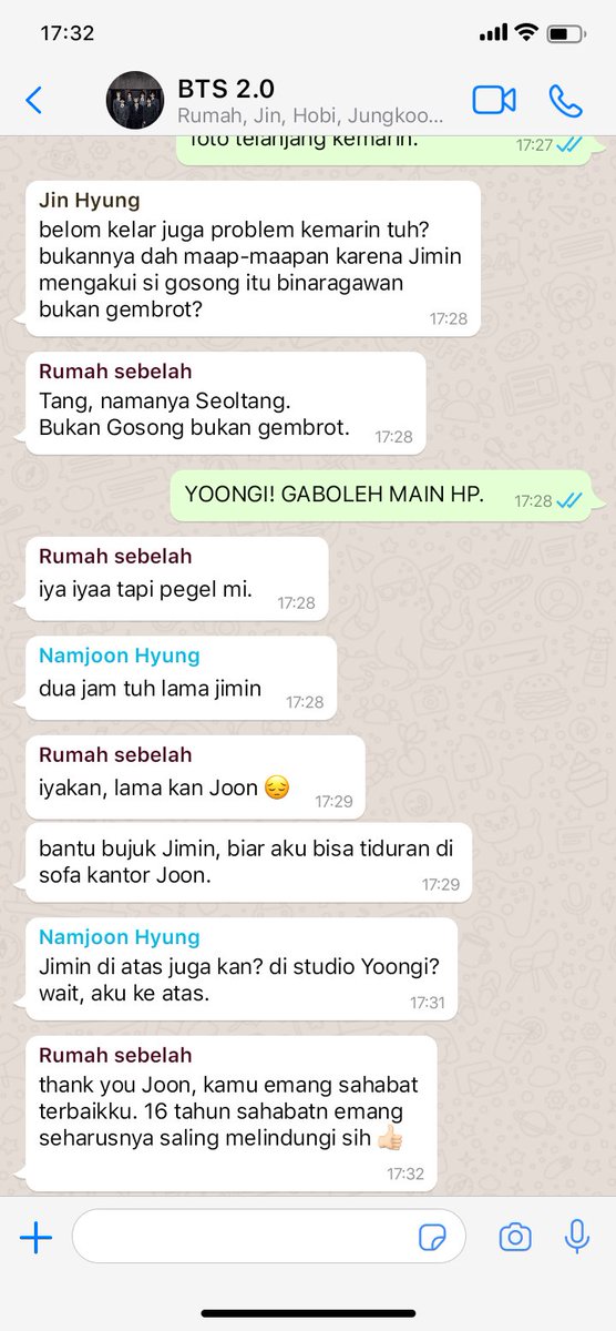 starlustty_'s tweet photo. Yoonmin one tweet au
—After : Dihukum https://t.co/MQGtAveXRF