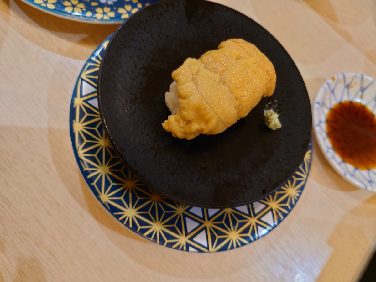 nn1976_unity's tweet photo. #LECT 行ってきたー🍣
#すし遊館  ごちそうさまでした✋️
#かっぱ巻 大好き😋
ここの海苔の香り最高じゃし🤤

あ、北海道展やってたから味噌󠄀ラーメン🍜買った‼️
そして最後 #CAINZ でコロの爪切り買った💦初爪切りドキドキやわ💦😂
久々、楽しかった✌️ https://t.co/TDPARiGAJT