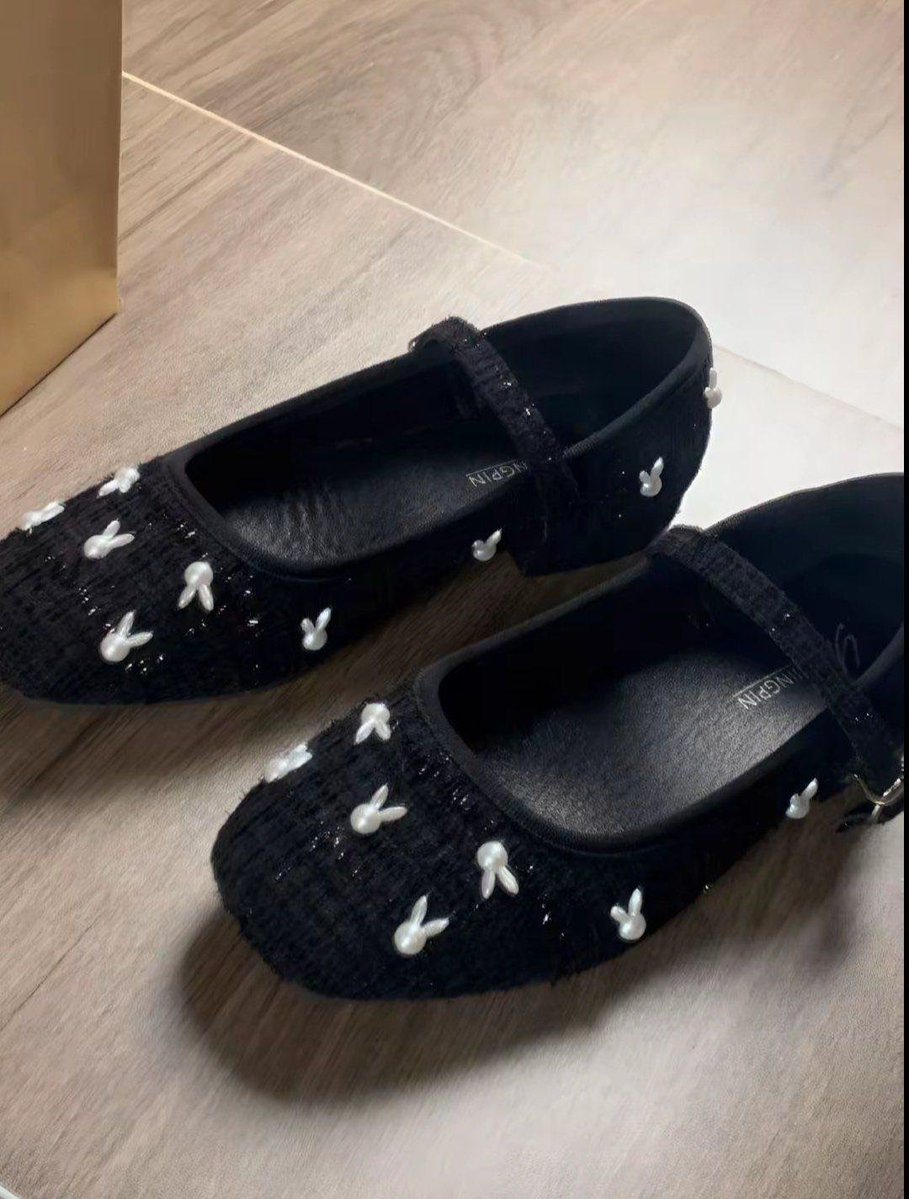 nnncutie's tweet photo. NEMU LOCAL BRAND FOOTWEAR SE-CAKEP INI?! 😭🙏🏻 https://t.co/UgMjpyVcpo