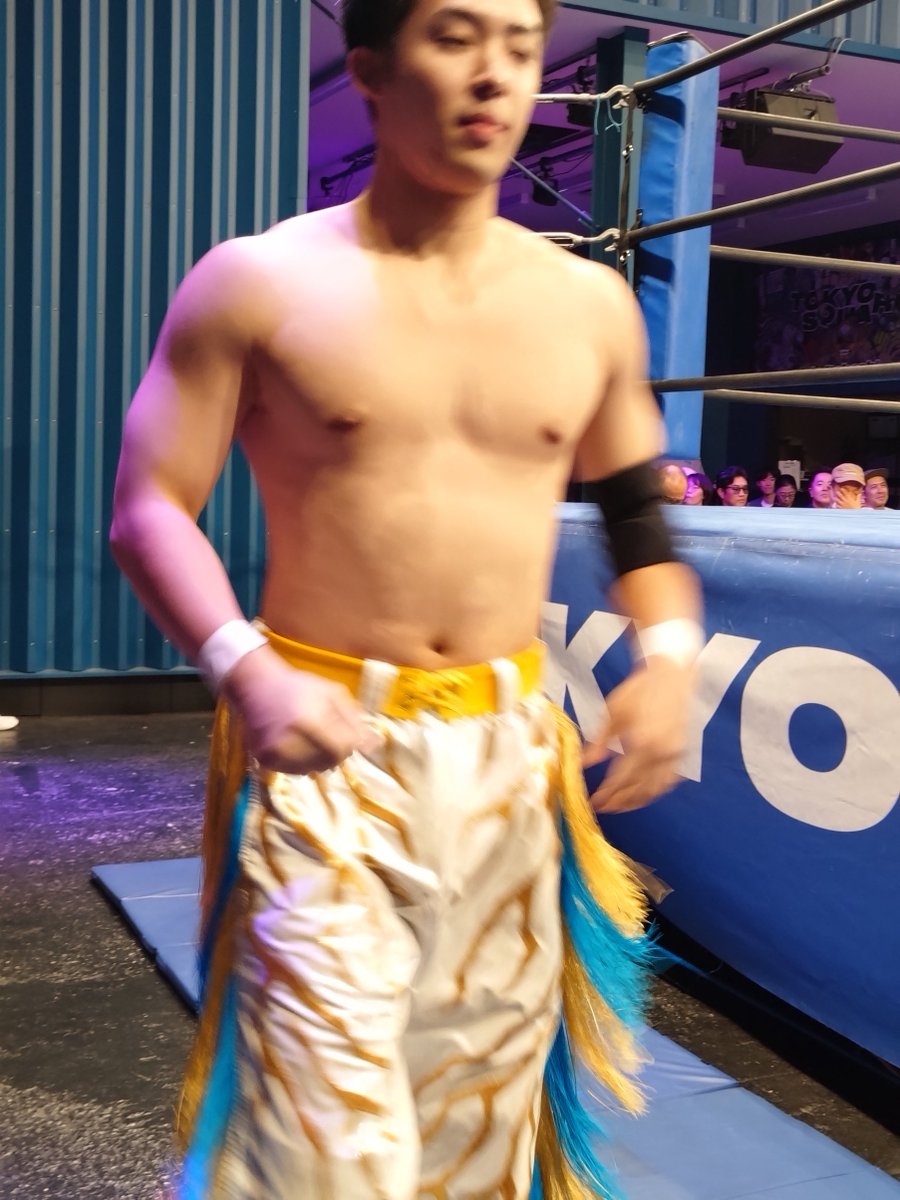 TANANY's tweet photo. 先週は「ちょにゅいんざりんぐ～超乳爆乳族～」を観戦。
なんというか若者の青春を浴びて実に清々しかったです。

#ちょにゅいんざりんぐ
 #超乳爆乳族 https://t.co/ODp2kp2kbM
