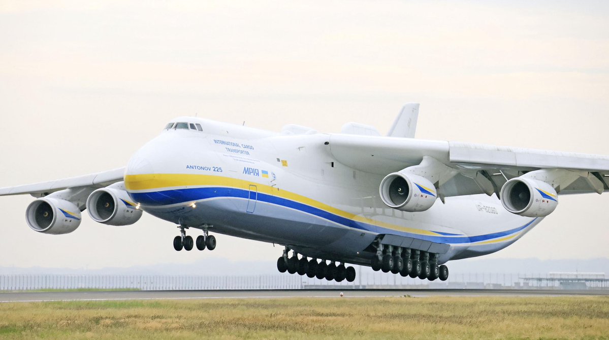tamura_v's tweet photo. @k3tanitter ブルーインパルスシュミレーターはしました！

旅客機シュミレーターしてみたいです🛫
なんなら超大型貨物飛行機のシュミレーターがしたい。

アントノフ https://t.co/sz4KM4yGxw