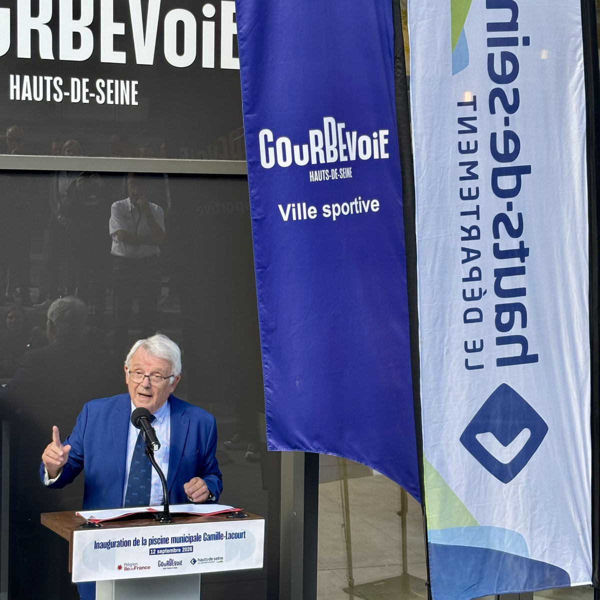 Majorite92's tweet photo. 🏊 Inauguration de la piscine Camille Lacourt à @VilleCourbevoie !

Un équipement moderne plébiscité par les habitants, concrétisé grâce au soutien de 5,4M€ du #Département des #HautsDeSeine et à l'engagement du Maire Jacques Kossowski et des élus courbevoisiens. https://t.co/s1pXYKz9Gb