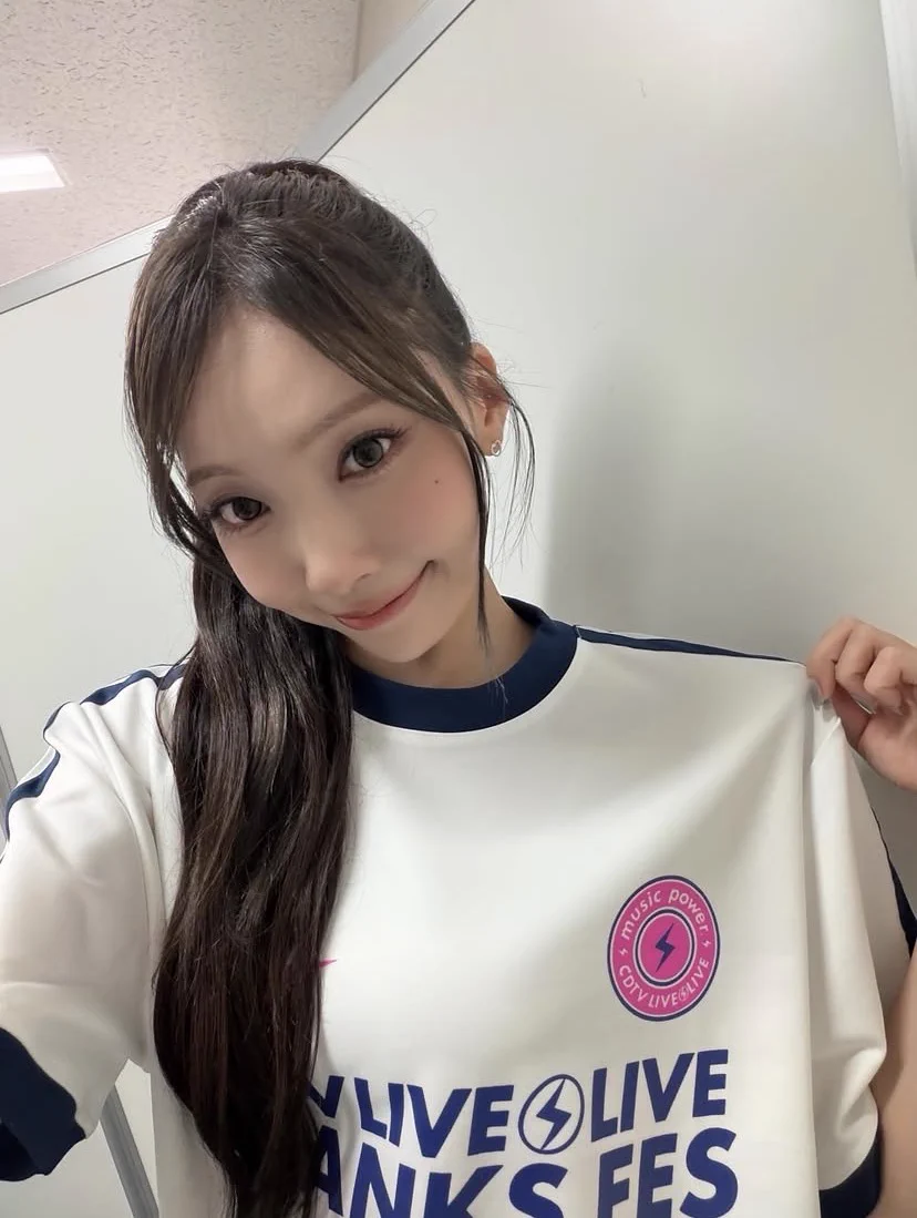NiziU Pics on X: 